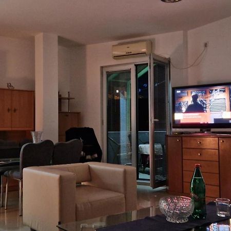 Apartman Natasa 3 วรชาซ ภายนอก รูปภาพ