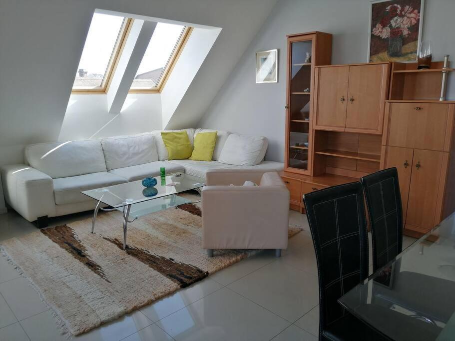 Apartman Natasa 3 วรชาซ ภายนอก รูปภาพ