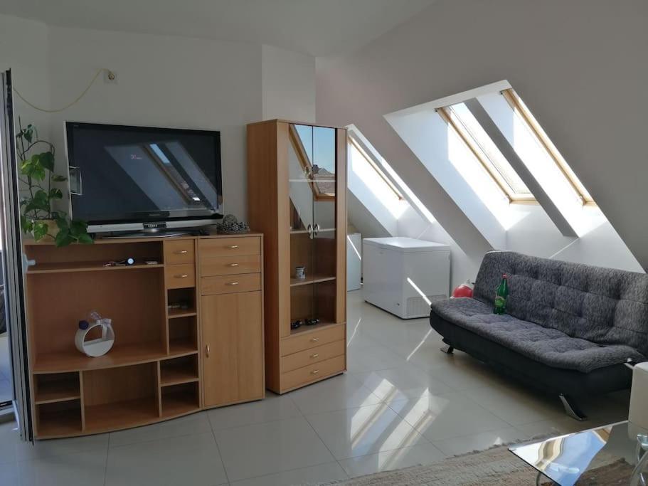 Apartman Natasa 3 วรชาซ ภายนอก รูปภาพ